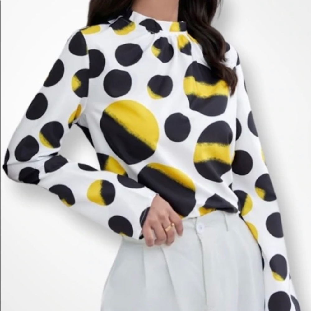 Ladylike Polka Dot-Mockneck